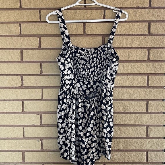 Daisy black romper - Picture 2 of 10